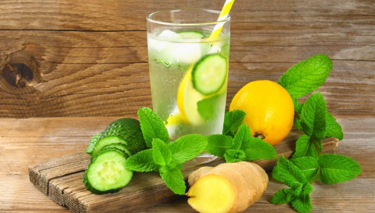 Detox nước chanh đốt cháy mỡ thừa hiệu quả 