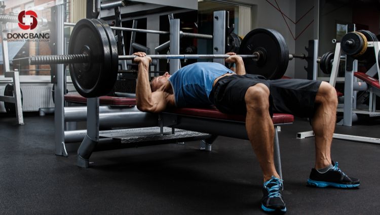 Bài tập Bench press truyền thống đơn giản, dễ thực hiện