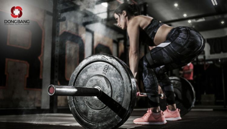 Deadlift giúp kích hoạt cơ duỗi mông